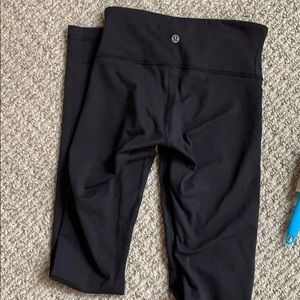 Lulu Lemon leggings - long black 28"